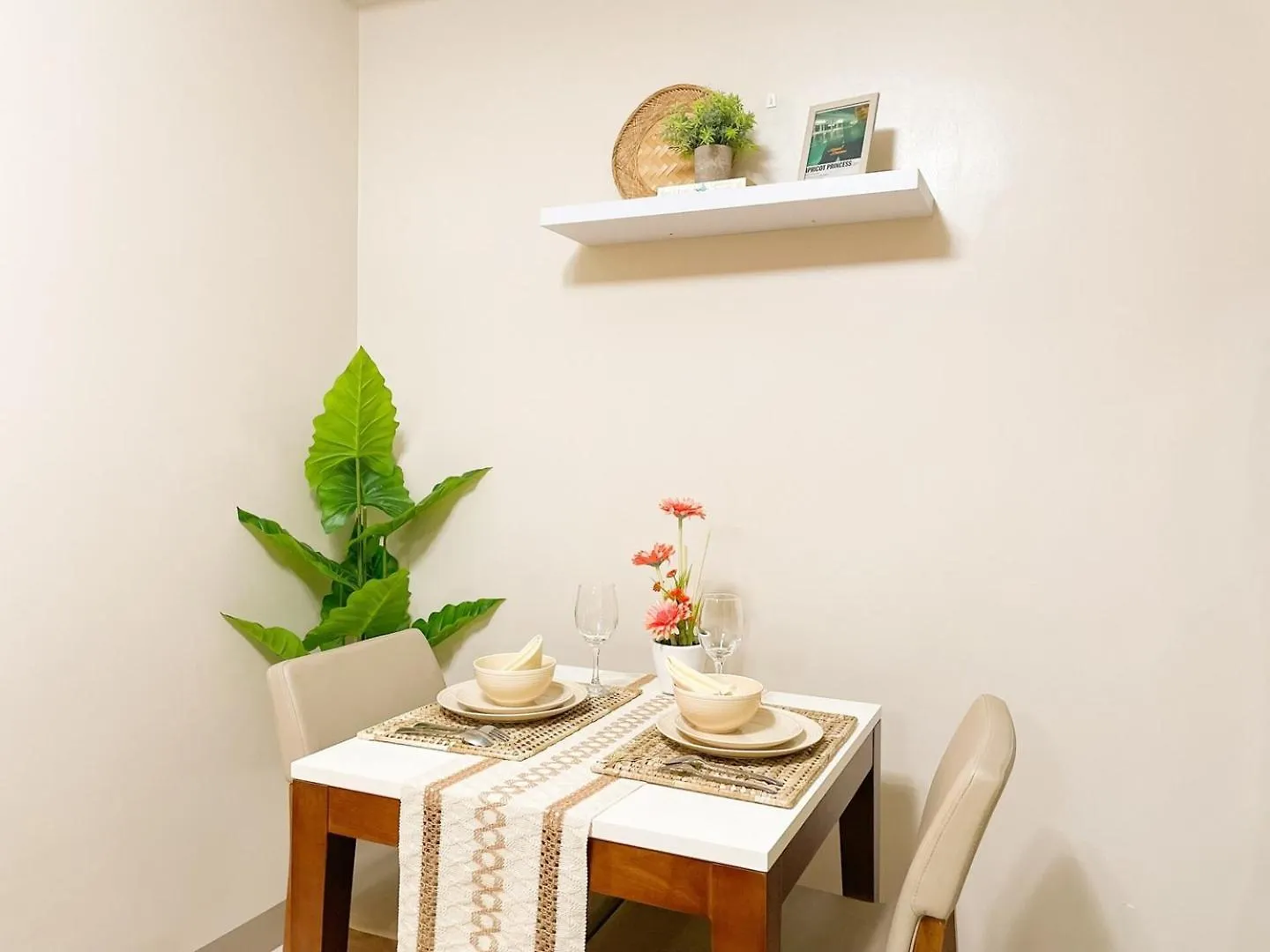 Holiday home Bgc'S Best Condo Near Uptown Mall #Oursw15O Manila