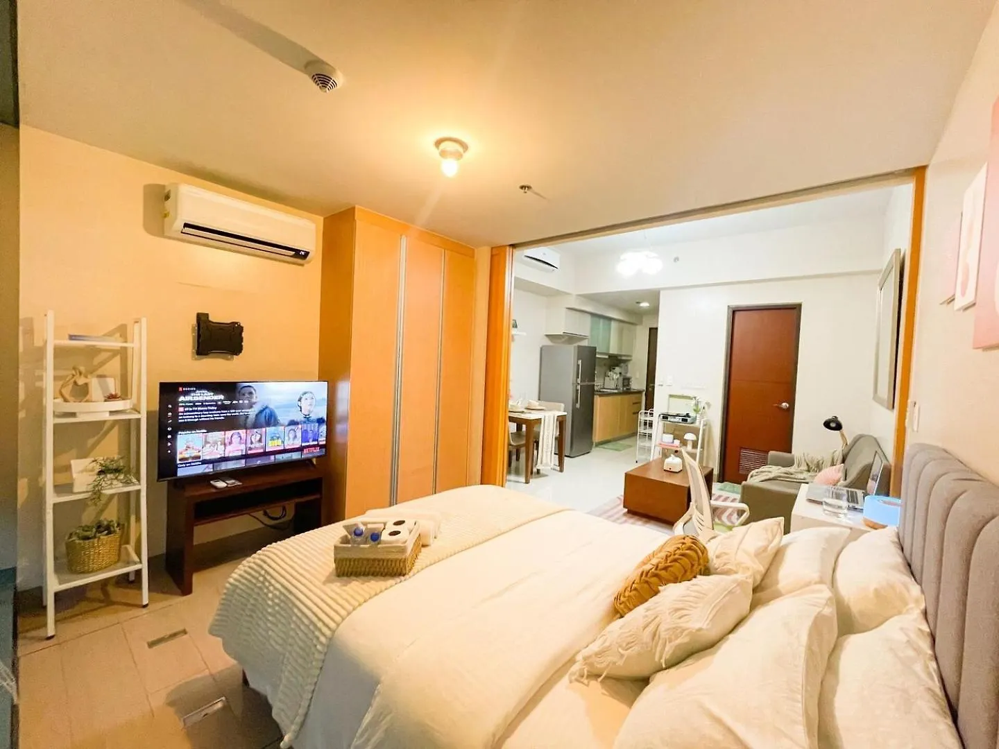 Bgc'S Best Condo Near Uptown Mall #Oursw15O Manila