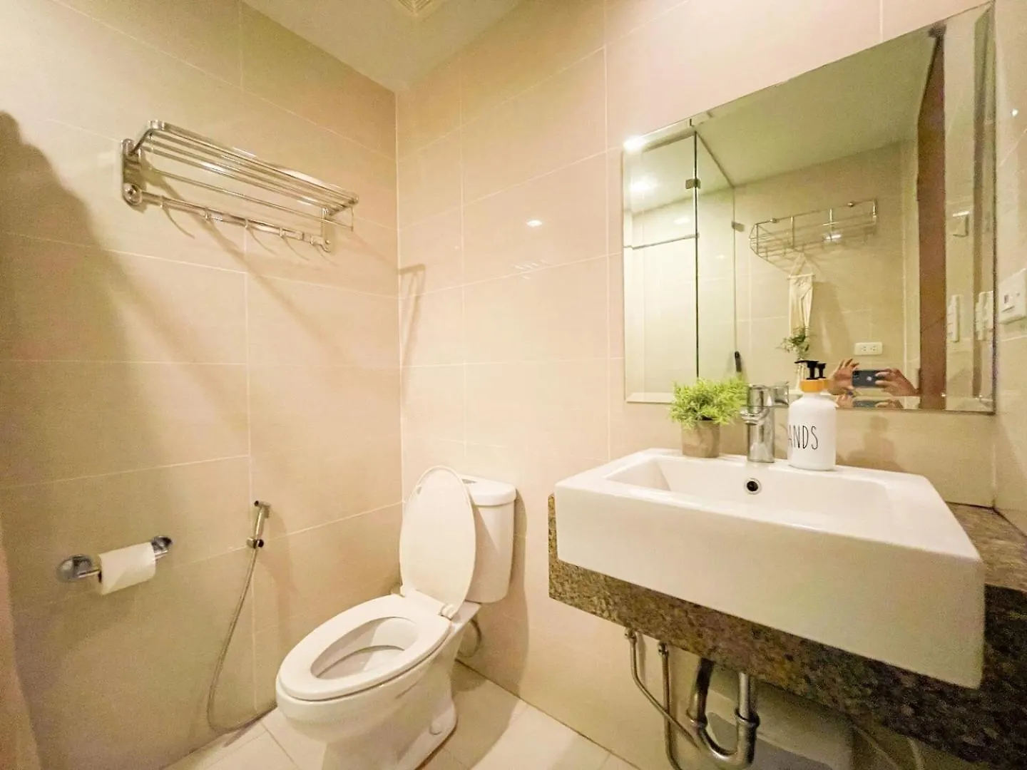 Bgc'S Best Condo Near Uptown Mall #Oursw15O Manila Philippines